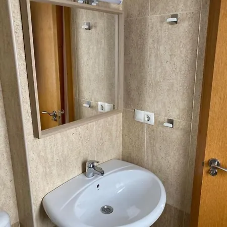 Fantastico Con Jardin En Vut Hu-20-007 *