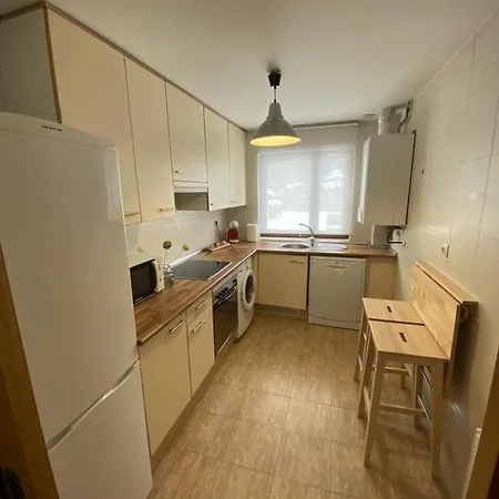 Fantástico Con Jardín En Vut Hu-20-007 Apartamento *
