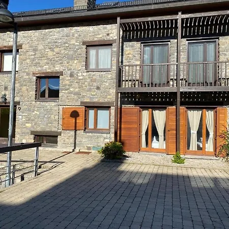 Fantastico Con Jardin En Vut Hu-20-007 *