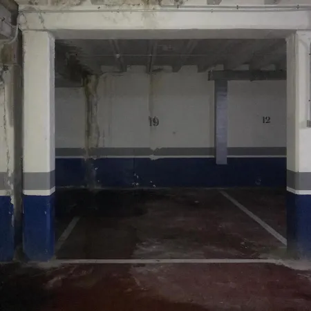 Fantastico Con Jardin En Vut Hu-20-007 Apartmán