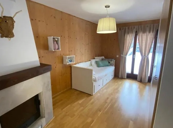 Apartment Fantastico Con Jardin En Vut Hu-20-007